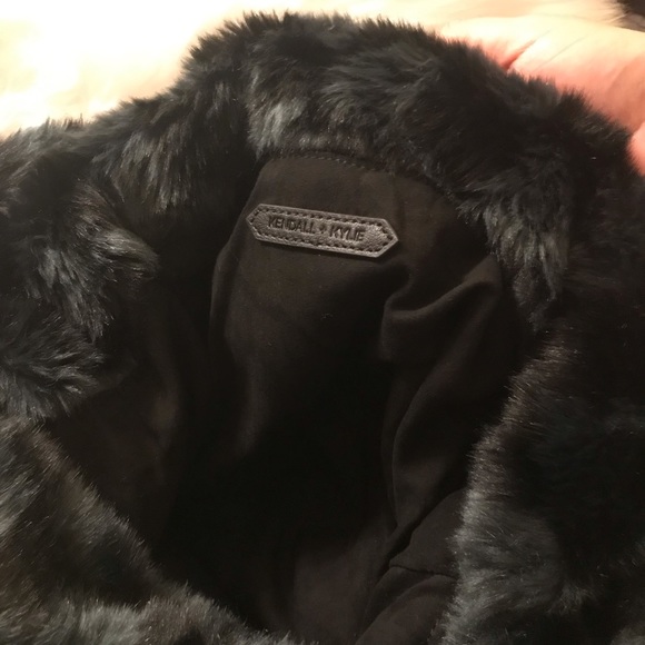 Kendall & Kylie Faux Fur Shopper Bag, NWT, Black $40 - Picture 6 of 6